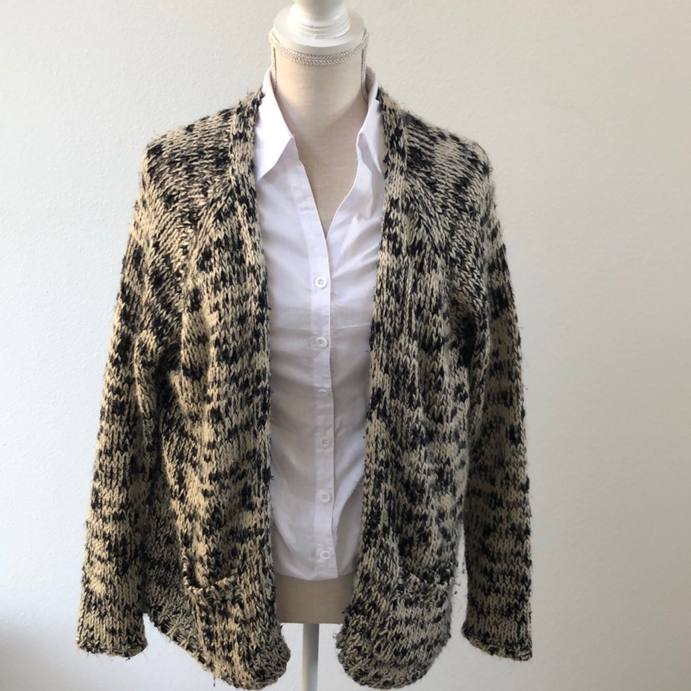 Forever 21 Sweater Size Medium
